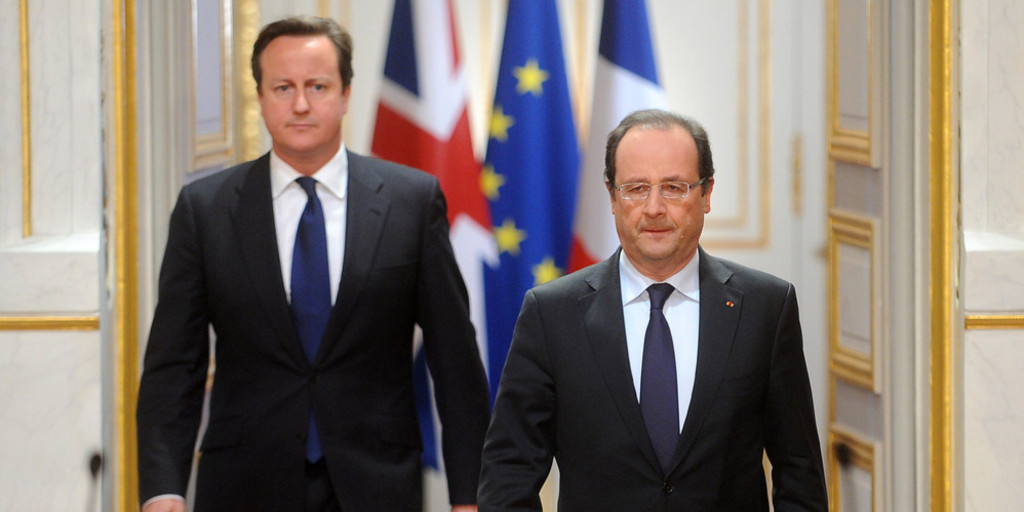 O presidente francês, François Hollande, e o primeiro-ministro britânico, David Cameron | Foto: Antoine Antoniol/Getty Images