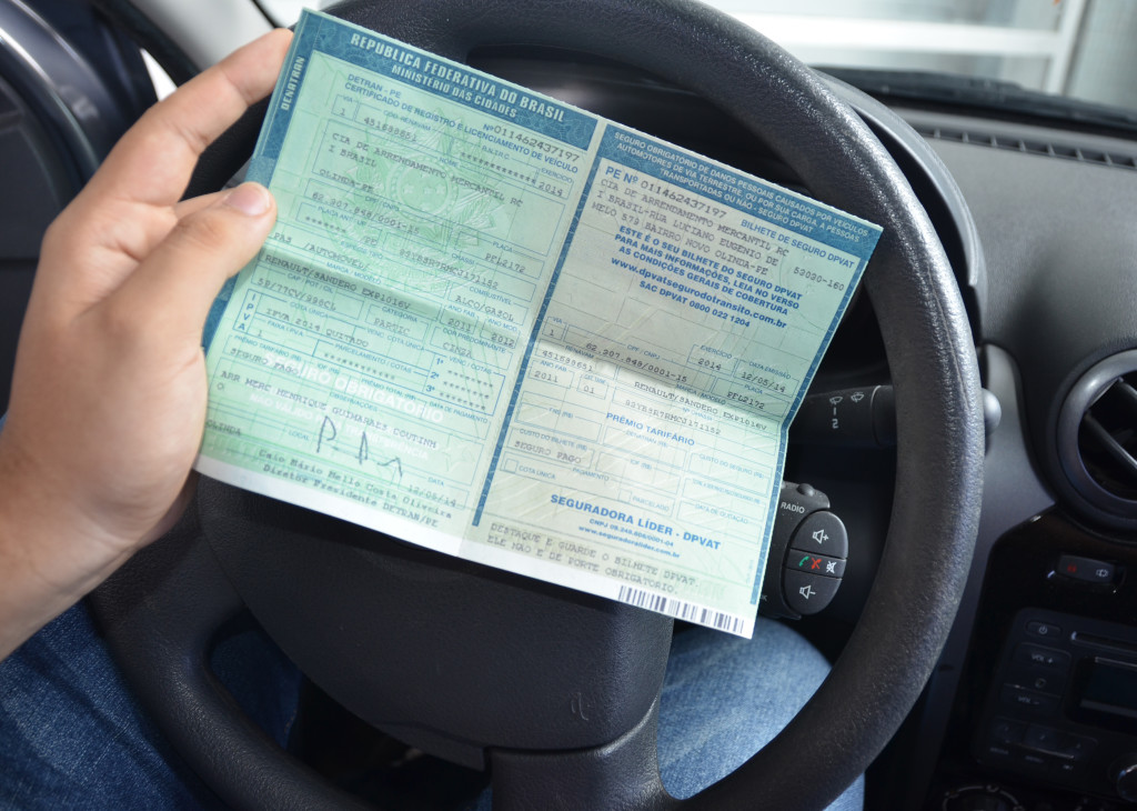 Motoristas terão novo prazo para quitar o IPVA, em Goiás.