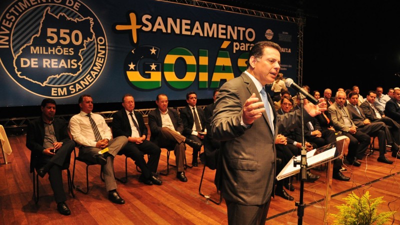 Governador Marconi /Assinatura de Ordens de Serviço para obras de saneamento em vários municípios. Goiânia, 15 de Dezembro 2015, foto: Walter Alves.