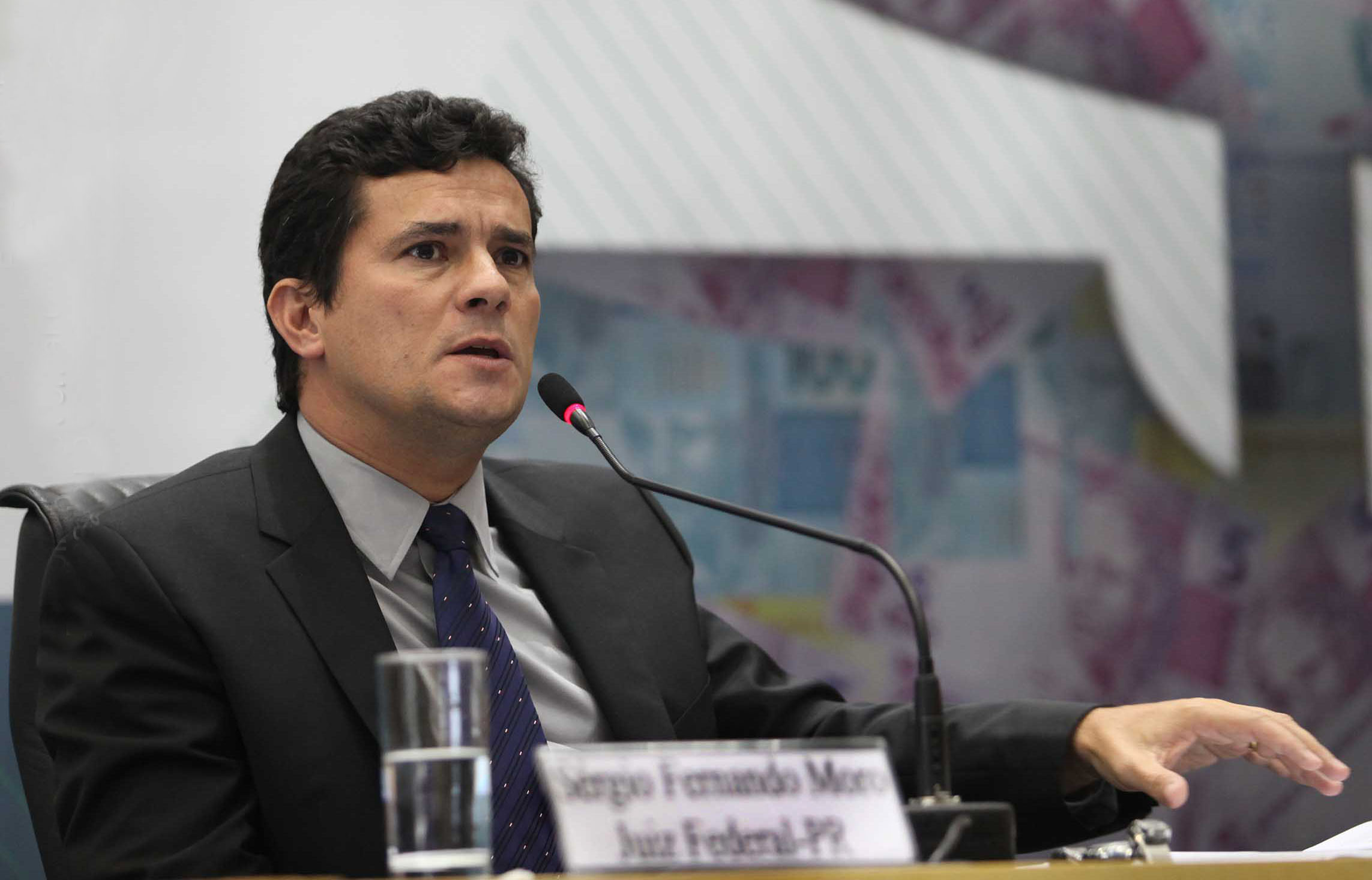 O juiz Sérgio Moro preside as investigações no âmbito da Operação Lava Jato. Foto Gil Ferreira (Agência Brasil).