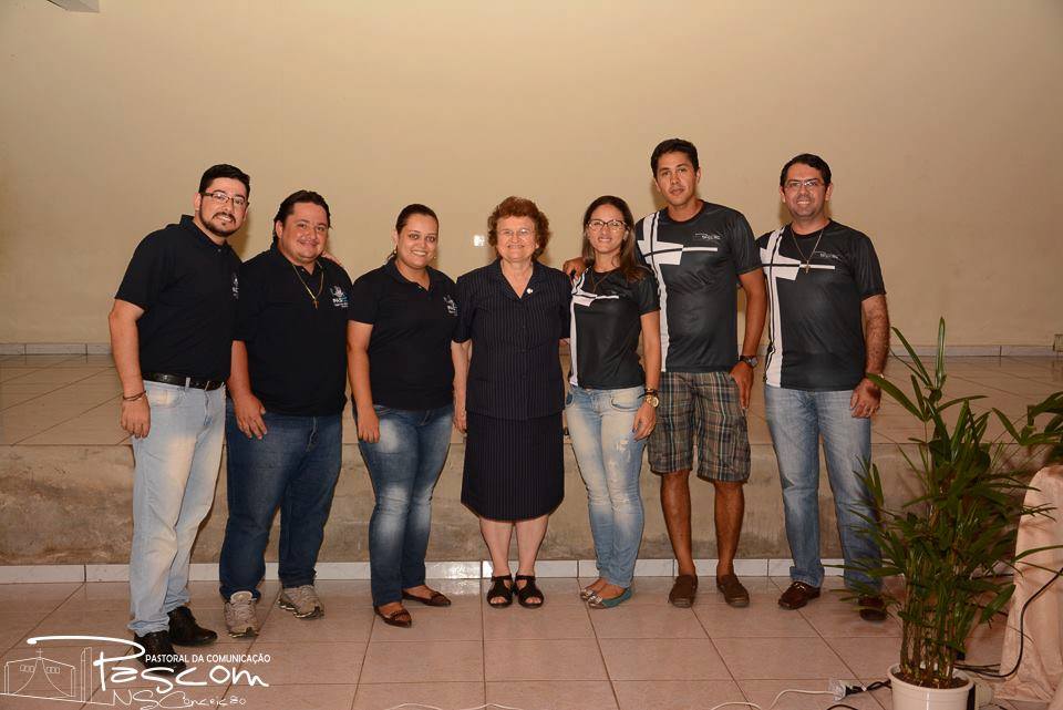 Luiz Antonio Guimaraes, Rodrigo Vargas, Taty Resplande Vargas, Irmã Helena Corazza, Larissa Cardoso Beltrão, Reginaldo Tolentino Deus e Padre Luiz Alberto da Silva. Momento ímpar na vida da Paróquia de Senhora da Conceição, Irmã Helena Corazza entre integrantes das duas Paróquias que tem a mesma Padroeira!