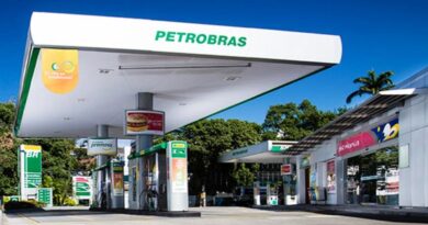 GASOLINA EM QUEDA – Petrobras dá novo desconto às distribuidoras.
