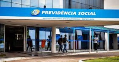 MENTIRA NAS REDES SOCIAIS – INSS não deixará de pagar aposentadoria a quem não tem nova identidade.