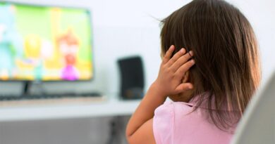 EDUCAÇÃO INCLUSIVA – Comissão aprova obrigatoriedade de protetores auriculares para alunos autistas em escolas.